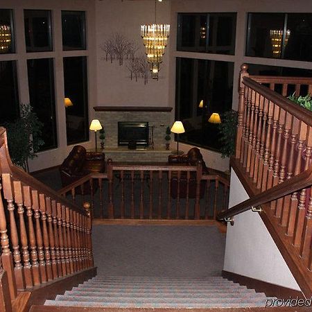 Saratoga Inn & Suites Cannon Falls Интериор снимка