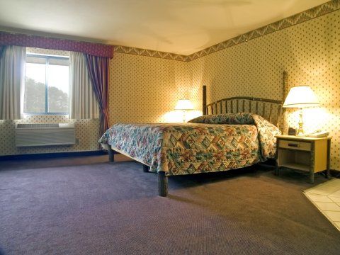 Saratoga Inn & Suites Cannon Falls Стая снимка